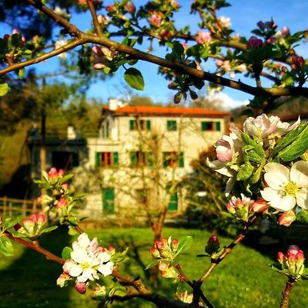 B&B Tre Ponti Castiglione Chiavarese Bagian luar foto