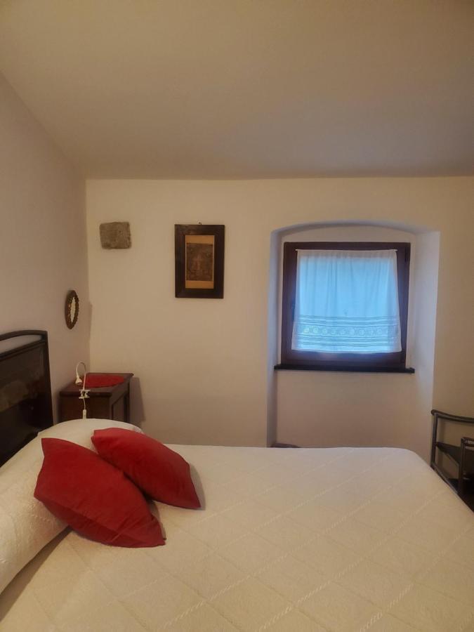 B&B Tre Ponti Castiglione Chiavarese Bagian luar foto
