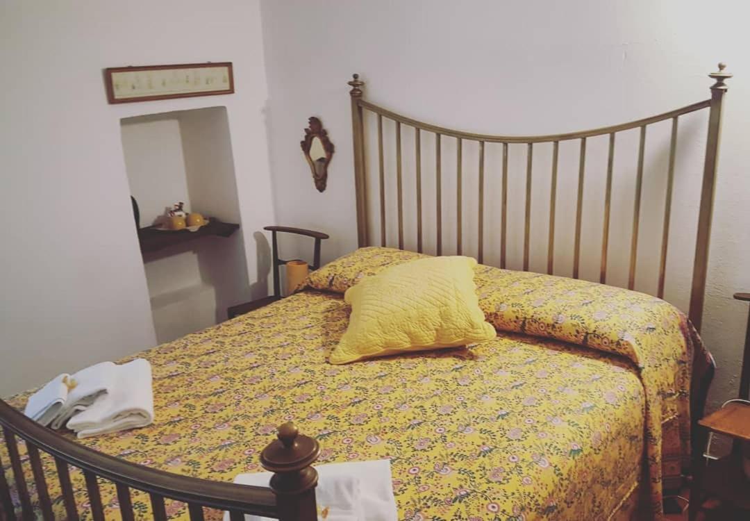 B&B Tre Ponti Castiglione Chiavarese Bagian luar foto